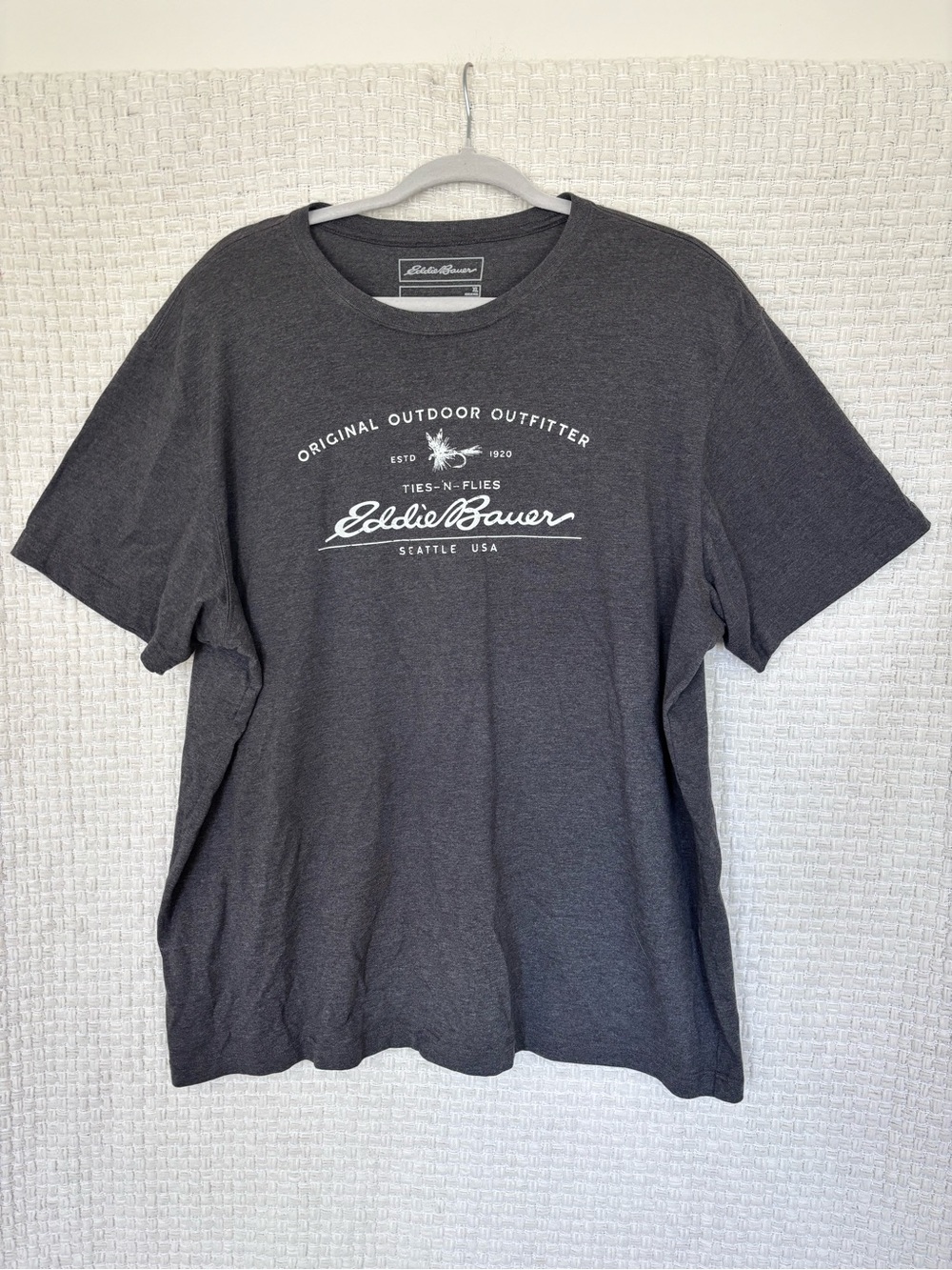 Eddie Bauer Charcoal Graphic Short-Sleeve Tee